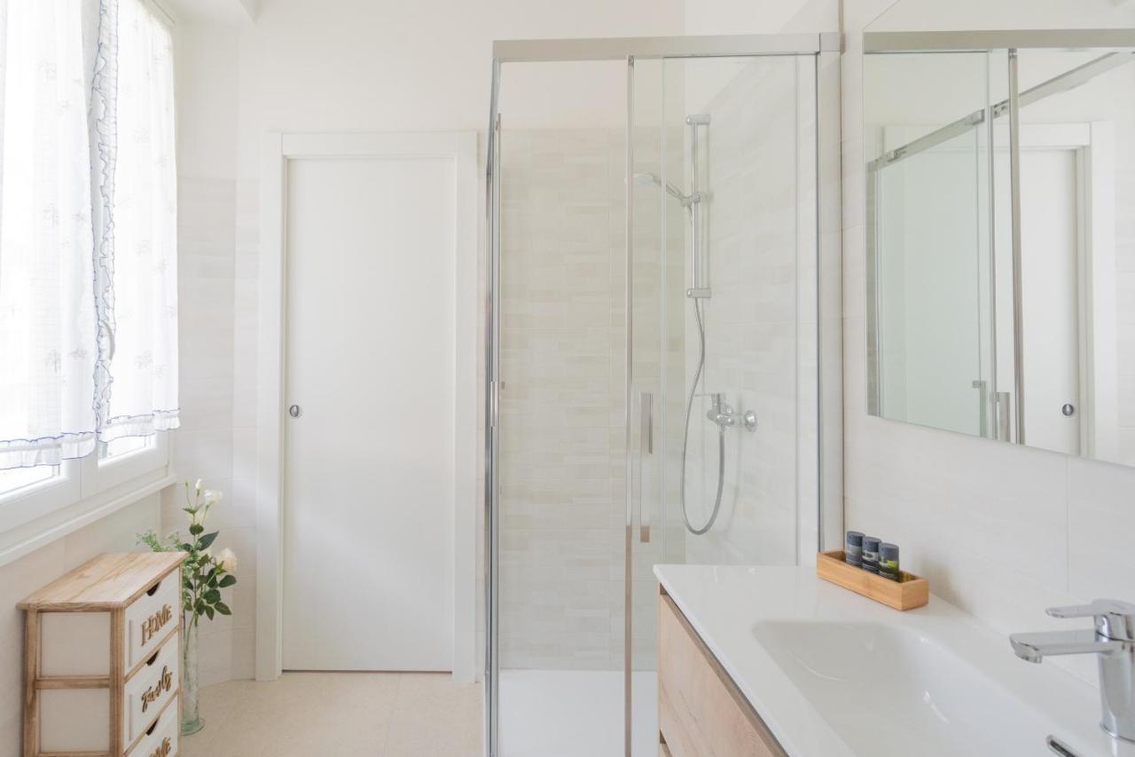 Tina'S Window On Lake Como By Rent All Como Mezzegra Exterior photo